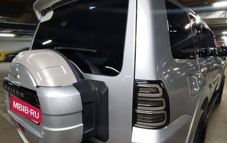 Mitsubishi Pajero IV, 2013 год, 2 550 000 рублей, 4 фотография