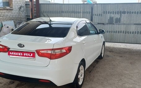 KIA Rio III рестайлинг, 2014 год, 4 фотография
