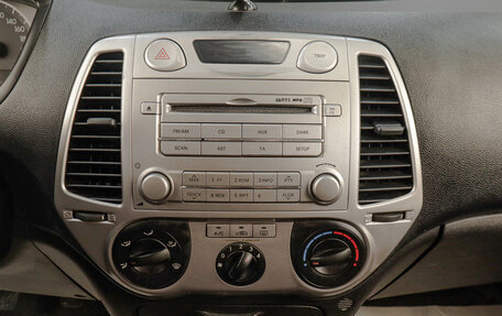 Hyundai i20 IB рестайлинг, 2010 год, 559 000 рублей, 15 фотография