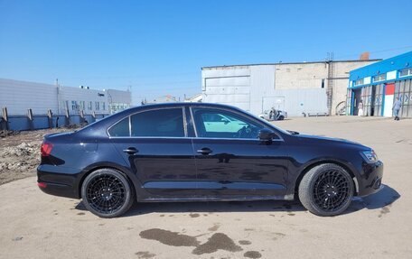 Volkswagen Jetta VI, 2011 год, 880 000 рублей, 1 фотография