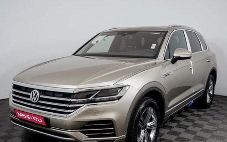 Volkswagen Touareg III, 2019 год, 4 500 000 рублей, 1 фотография