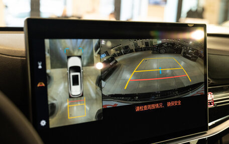 Toyota Highlander, 2026 год, 5 890 000 рублей, 23 фотография