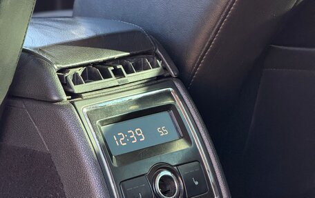 Skoda Superb III рестайлинг, 2012 год, 820 000 рублей, 10 фотография