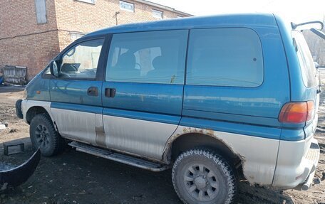 Mitsubishi Delica IV, 1997 год, 400 000 рублей, 3 фотография