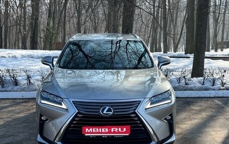 Lexus RX IV рестайлинг, 2017 год, 3 630 000 рублей, 2 фотография
