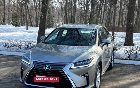 Lexus RX IV рестайлинг, 2017 год, 3 630 000 рублей, 3 фотография