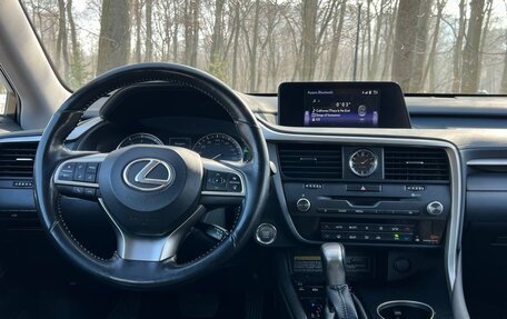 Lexus RX IV рестайлинг, 2017 год, 3 630 000 рублей, 33 фотография