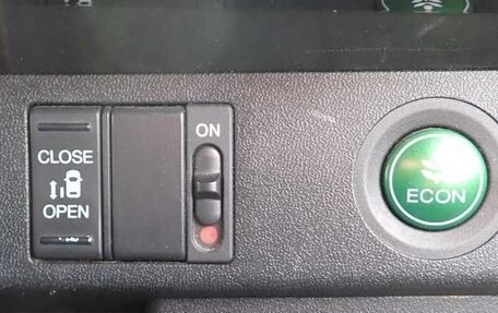 Honda Stepwgn IV, 2015 год, 1 170 000 рублей, 7 фотография