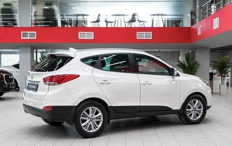 Hyundai ix35 I рестайлинг, 2014 год, 1 250 000 рублей, 2 фотография