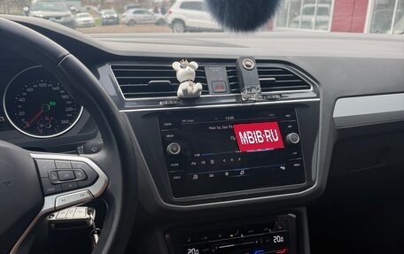 Volkswagen Tiguan II, 2021 год, 2 860 000 рублей, 9 фотография