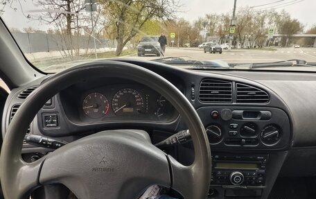 Mitsubishi Colt VI рестайлинг, 1998 год, 110 000 рублей, 10 фотография