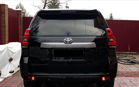 Toyota Land Cruiser Prado 150 рестайлинг 2, 2018 год, 4 600 000 рублей, 4 фотография