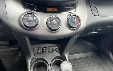 Toyota RAV4, 2010 год, 1 300 000 рублей, 15 фотография