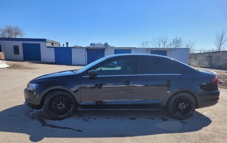 Volkswagen Jetta VI, 2011 год, 880 000 рублей, 2 фотография