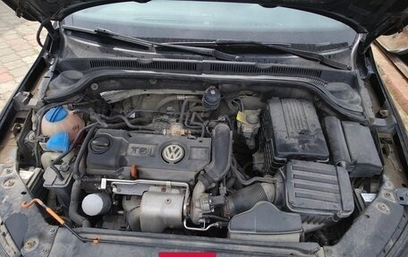 Volkswagen Jetta VI, 2011 год, 880 000 рублей, 3 фотография