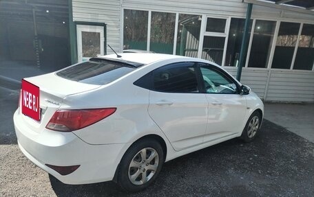 Hyundai Solaris II рестайлинг, 2015 год, 730 000 рублей, 6 фотография