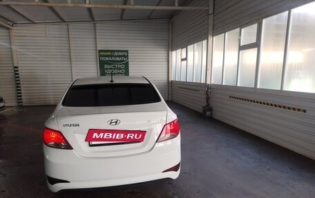 Hyundai Solaris II рестайлинг, 2015 год, 730 000 рублей, 4 фотография