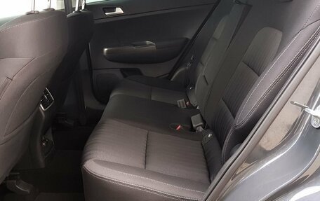 KIA Sportage IV рестайлинг, 2019 год, 2 099 000 рублей, 20 фотография