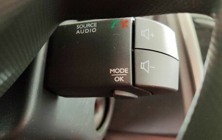 Renault Sandero II рестайлинг, 2017 год, 1 100 000 рублей, 19 фотография