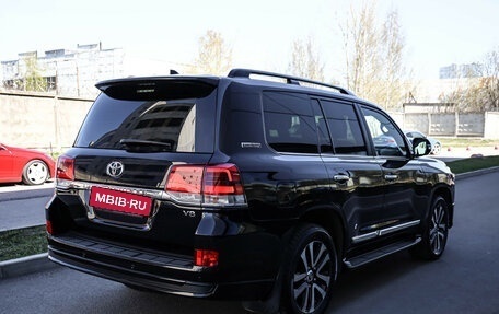 Toyota Land Cruiser 200, 2019 год, 9 499 000 рублей, 7 фотография