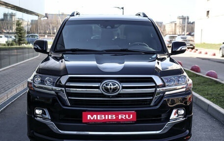 Toyota Land Cruiser 200, 2019 год, 9 499 000 рублей, 5 фотография