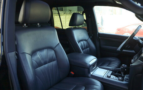 Toyota Land Cruiser 200, 2019 год, 9 499 000 рублей, 13 фотография