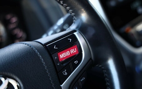 Toyota Land Cruiser 200, 2019 год, 9 499 000 рублей, 25 фотография