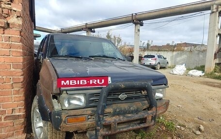 Nissan Terrano II рестайлинг, 1994 год, 150 000 рублей, 11 фотография