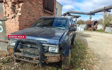 Nissan Terrano II рестайлинг, 1994 год, 150 000 рублей, 10 фотография