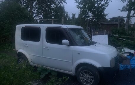 Nissan Cube II, 2003 год, 60 000 рублей, 2 фотография