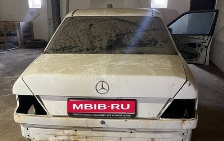 Mercedes-Benz W124, 1986 год, 100 000 рублей, 1 фотография