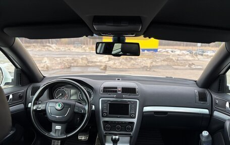 Skoda Octavia RS, 2011 год, 1 350 000 рублей, 8 фотография