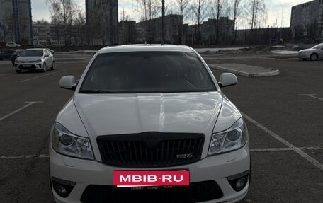 Skoda Octavia RS, 2011 год, 1 350 000 рублей, 2 фотография