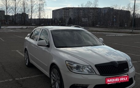 Skoda Octavia RS, 2011 год, 1 350 000 рублей, 3 фотография