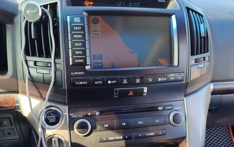 Toyota Land Cruiser 200, 2008 год, 2 500 000 рублей, 11 фотография