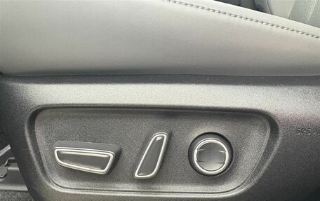 Toyota RAV4, 2026 год, 4 950 000 рублей, 16 фотография