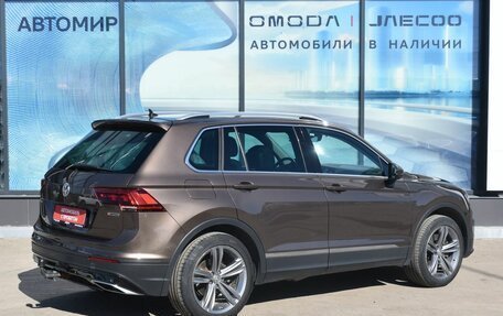 Volkswagen Tiguan II, 2018 год, 2 555 000 рублей, 5 фотография