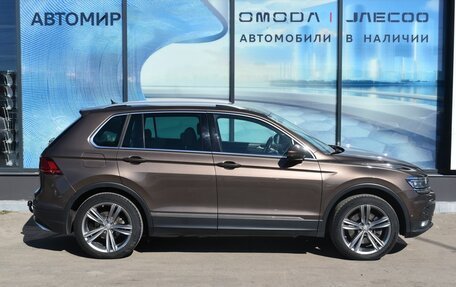 Volkswagen Tiguan II, 2018 год, 2 555 000 рублей, 4 фотография