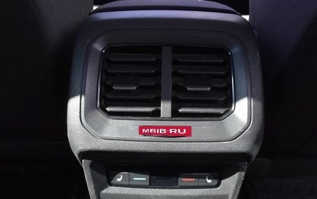 Volkswagen Tiguan II, 2018 год, 2 555 000 рублей, 12 фотография