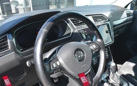 Volkswagen Tiguan II, 2018 год, 2 555 000 рублей, 14 фотография