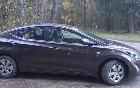 Hyundai Elantra V, 2015 год, 1 150 000 рублей, 2 фотография