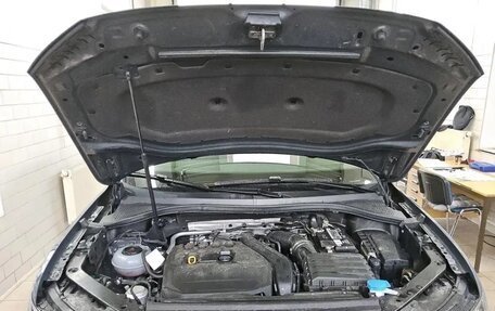 Volkswagen Tiguan II, 2022 год, 2 272 000 рублей, 7 фотография