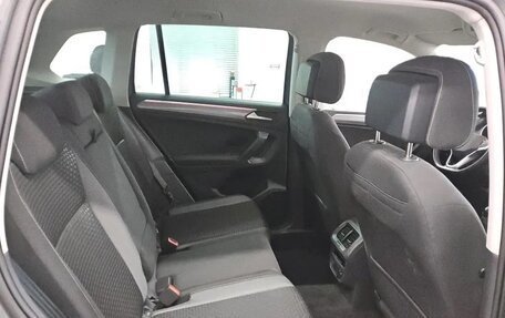 Volkswagen Tiguan II, 2022 год, 2 272 000 рублей, 9 фотография