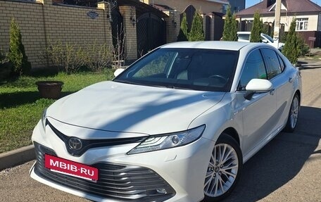 Toyota Camry, 2019 год, 3 450 000 рублей, 14 фотография