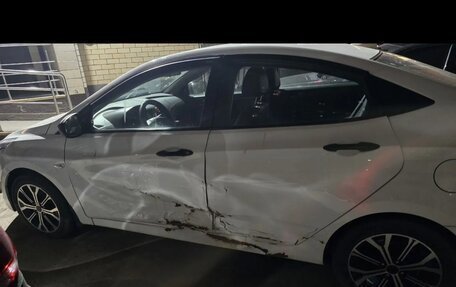 Hyundai Solaris II рестайлинг, 2015 год, 780 000 рублей, 3 фотография