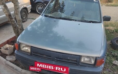 Nissan AD I, 1993 год, 85 000 рублей, 2 фотография