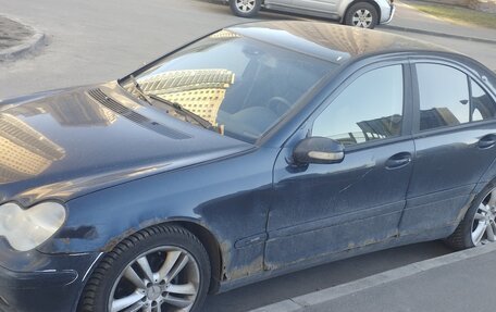 Mercedes-Benz C-Класс, 2000 год, 280 000 рублей, 2 фотография