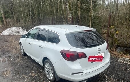 Opel Astra J, 2013 год, 585 000 рублей, 11 фотография