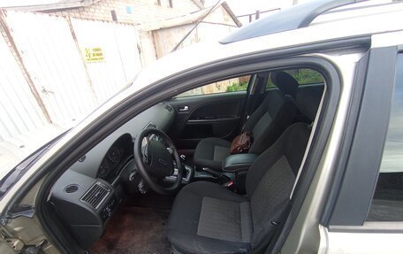 Ford Mondeo III, 2004 год, 425 000 рублей, 19 фотография