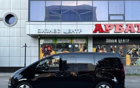 Hyundai Staria, 2024 год, 5 950 000 рублей, 2 фотография